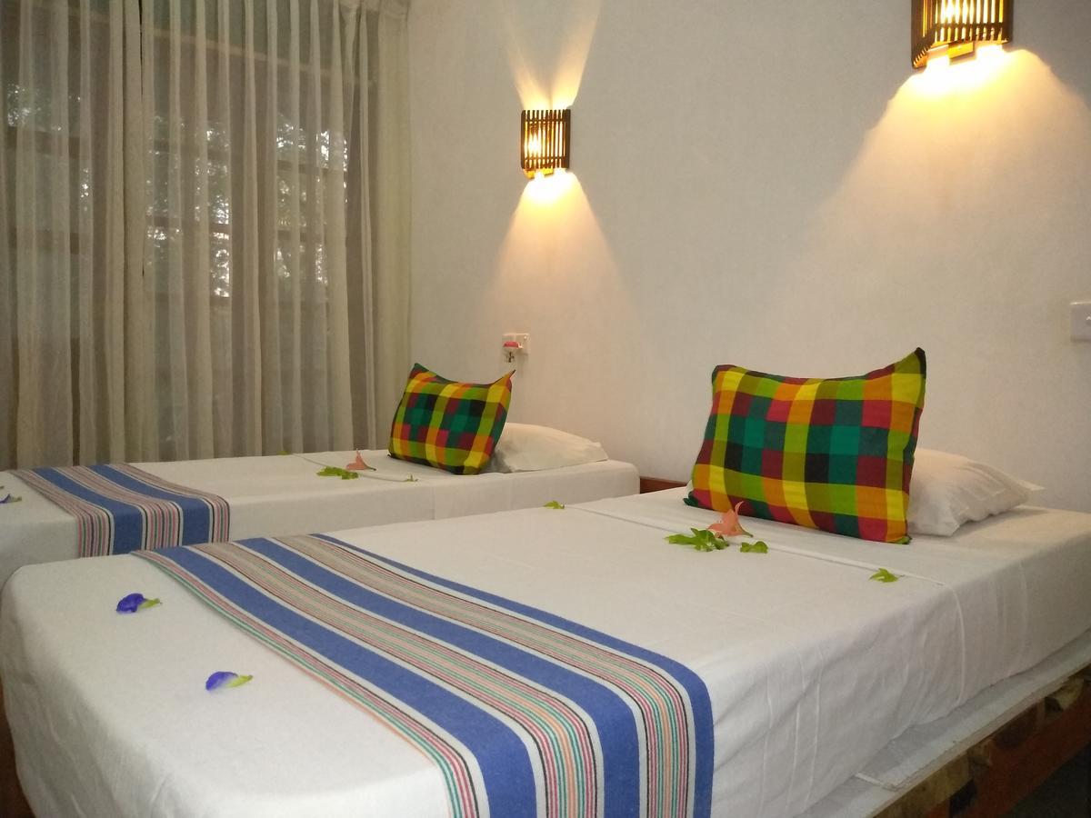 Grand Freedom Bed & Breakfast Sigiriya Exterior photo